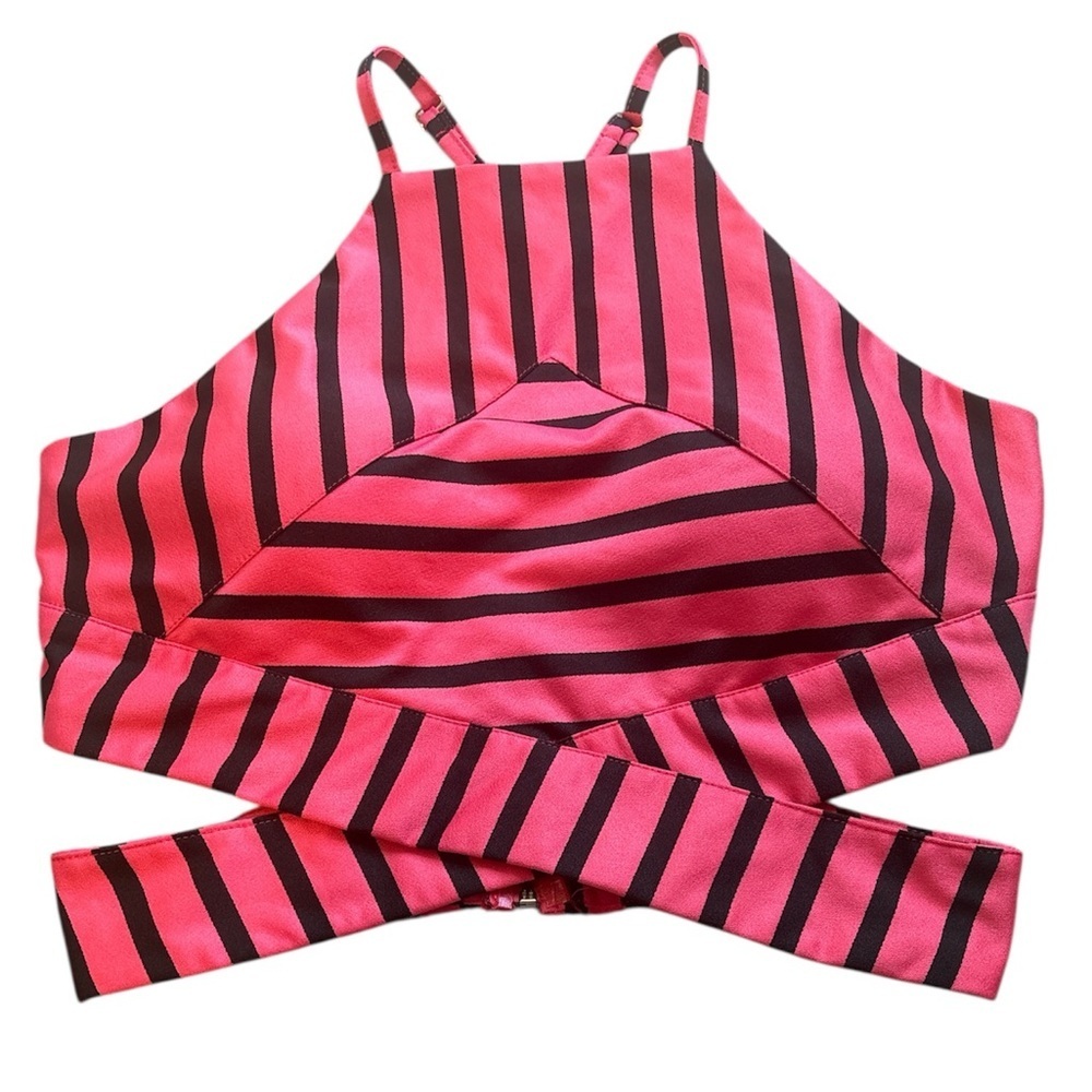 NWOT DWZ Pink and Black‎ Stripe Crop Top Size L